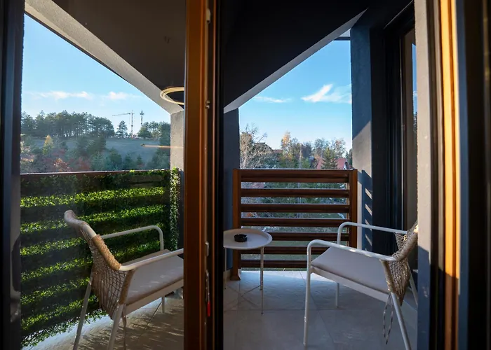 Viwa - Prestige Forest * 兹拉蒂博尔